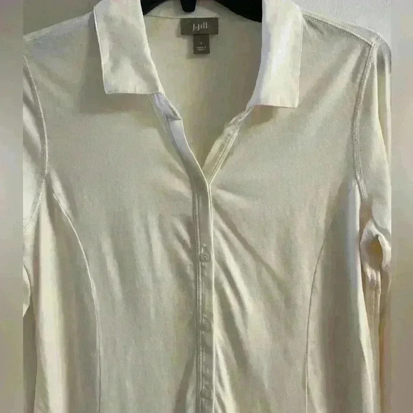 J Jill beige button up 100% cotton blouse. Small - Picture 2 of 6